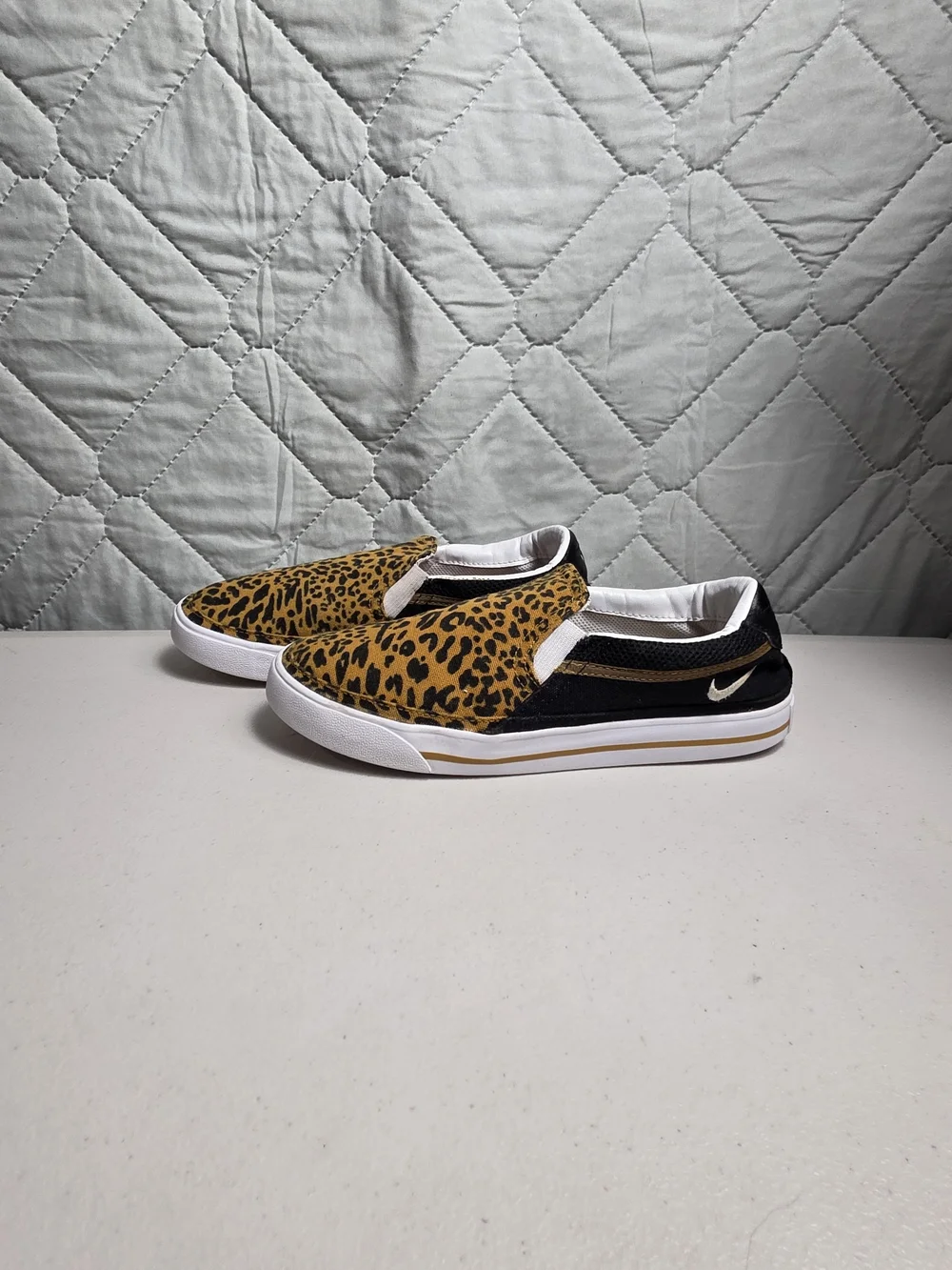 Nike Court Legacy Leopard Print Size 7.5 Canvas Shoes